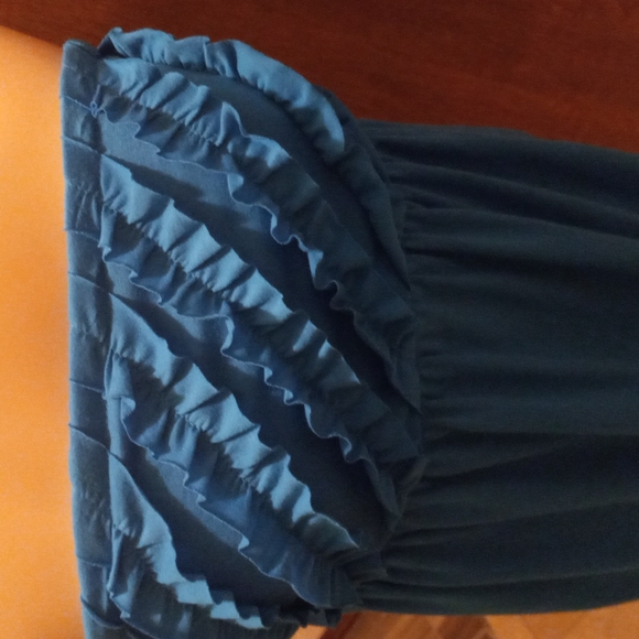 Top - Picture 3 of 4